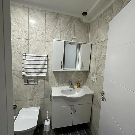 Appartement Cem House *