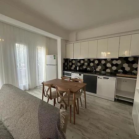 Cem House Appartement *